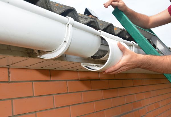 Gutter Maintenance in Angier
