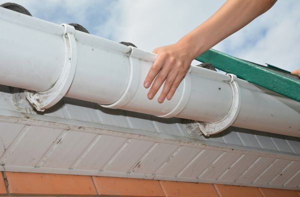 Gutter Reattachment in Angier